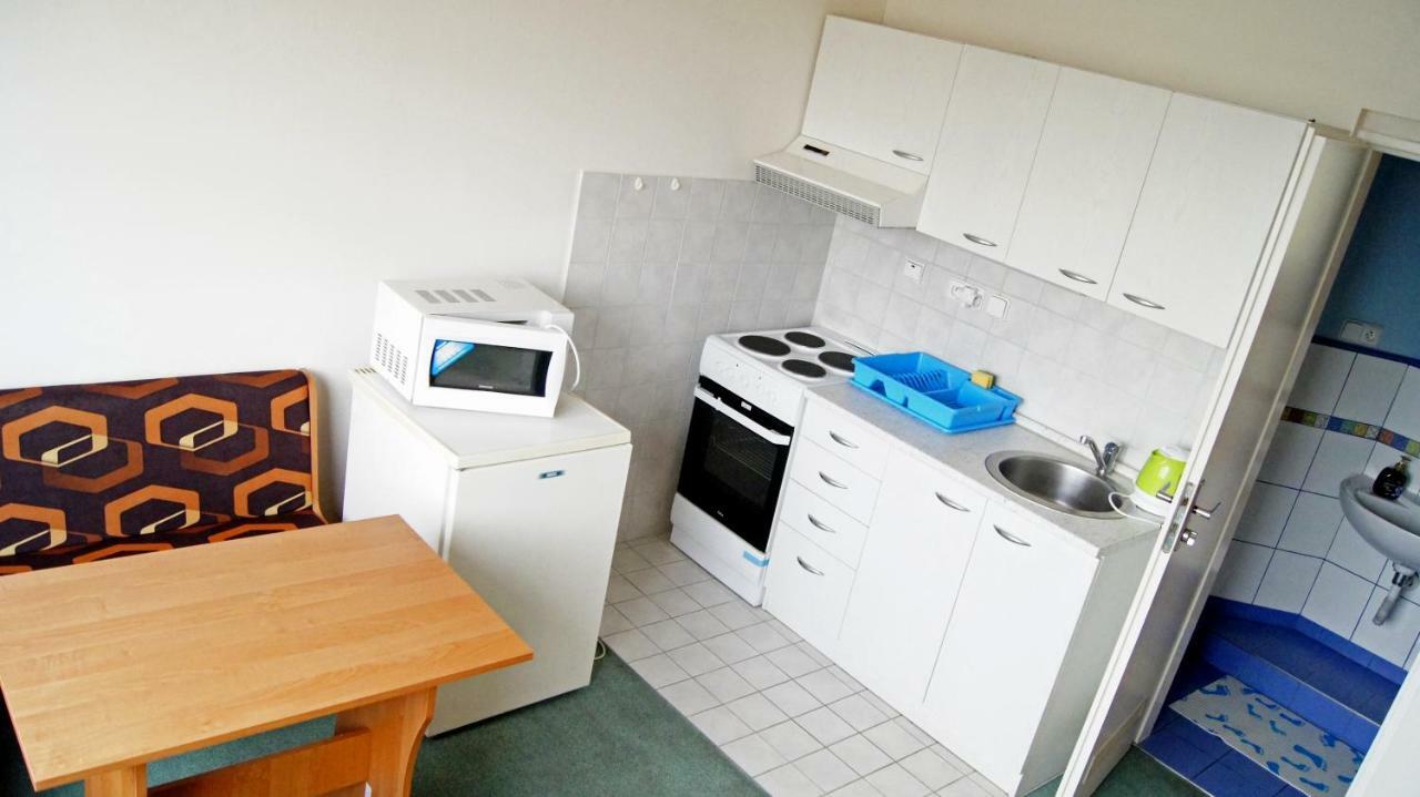 Ostello Km House Cerny Most *