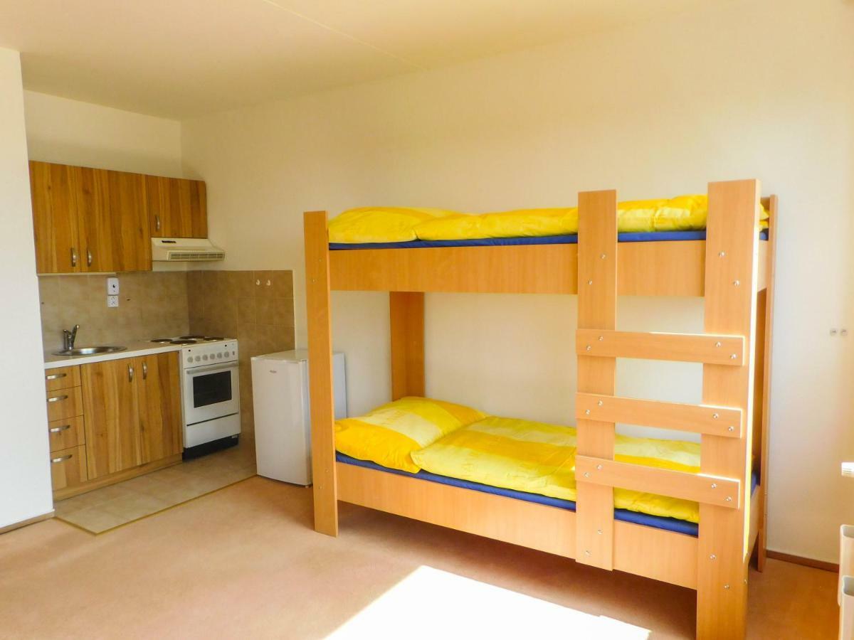 Km House Cerny Most Ostello