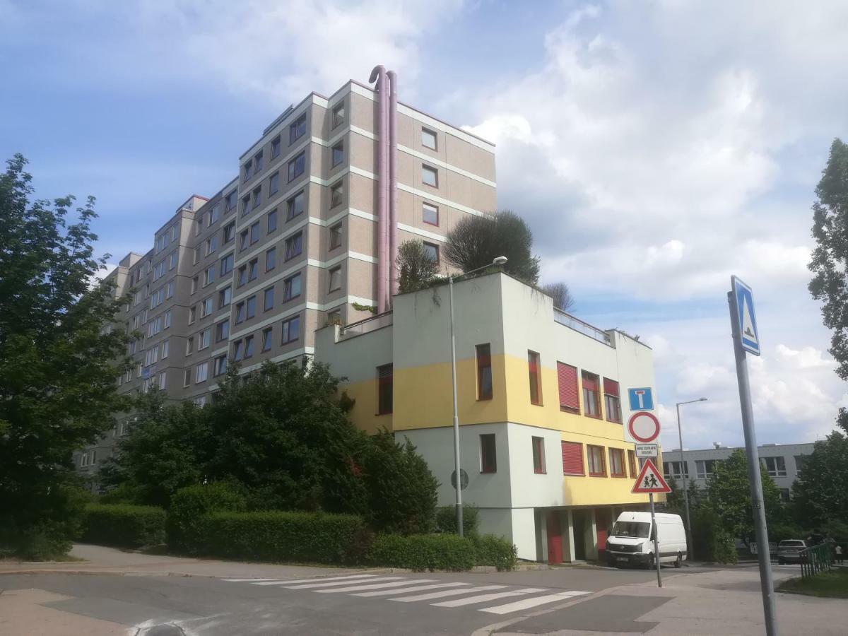 Ostello Km House Cerny Most *